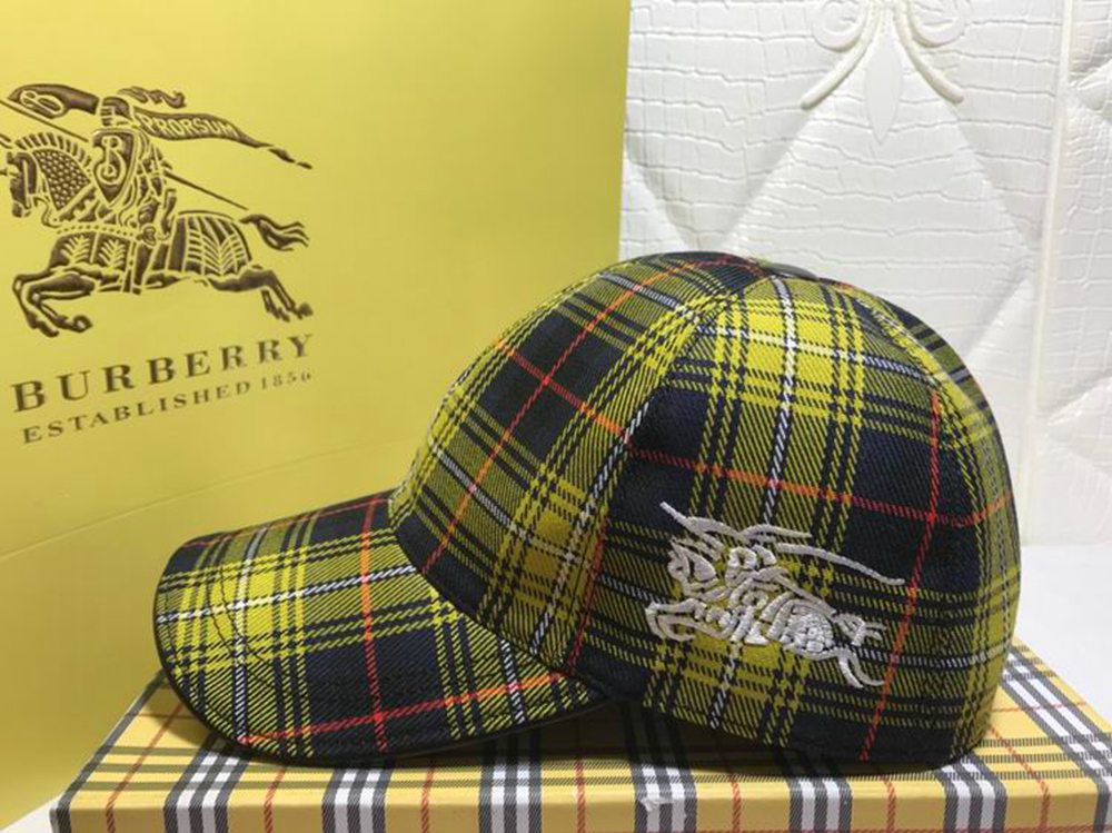 Bv*b*rry Hat